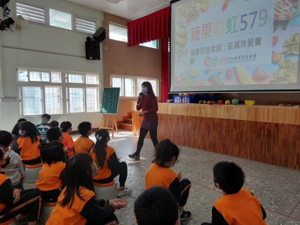 110年10月菜單公告(由僑愛國小供應)